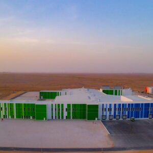 A iniciativa reforça a estratégia da JBS de diversificação geográfica e de proteínas, além da proximidade com mercados consumidores estratégicos